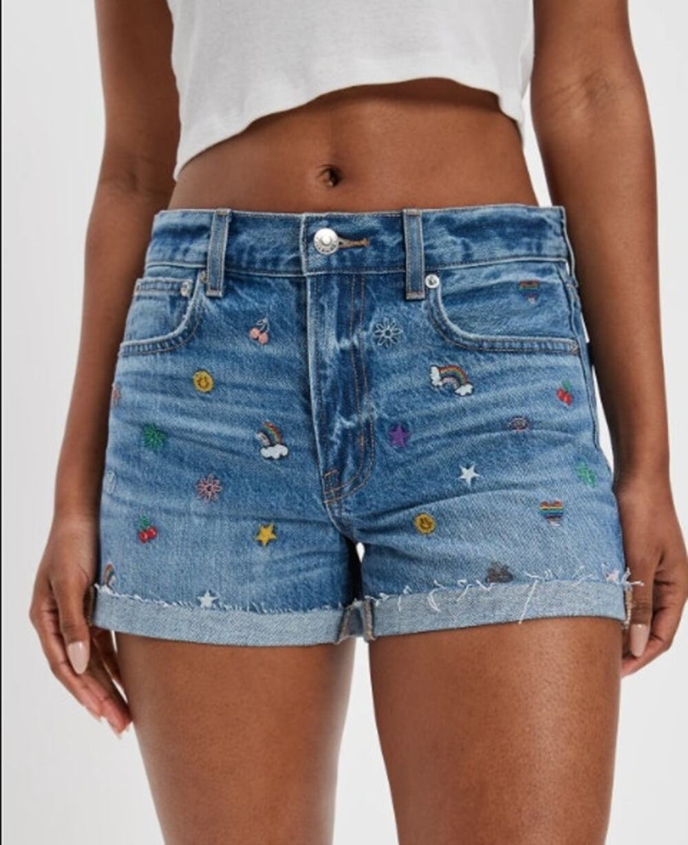 American Eagle Outfitters Classic Denim Embroidered Shorts Size 0 90s Boyfriend